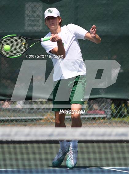 Thumbnail 2 in TSSAA District 8 AA Individual Tournament Round 2 photogallery.