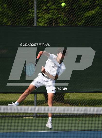 Thumbnail 1 in TSSAA District 8 AA Individual Tournament Round 2 photogallery.