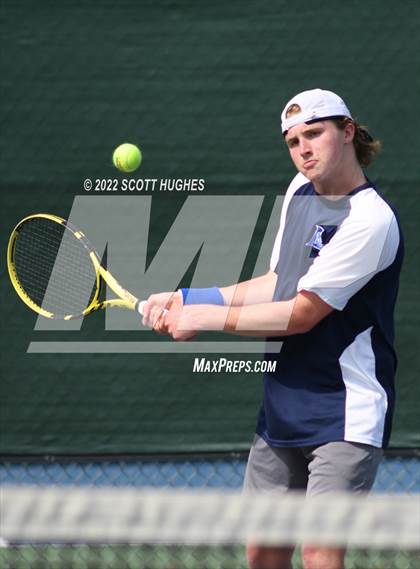 Thumbnail 1 in TSSAA District 8 AA Individual Tournament Round 2 photogallery.
