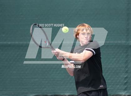 Thumbnail 1 in TSSAA District 8 AA Individual Tournament Round 2 photogallery.