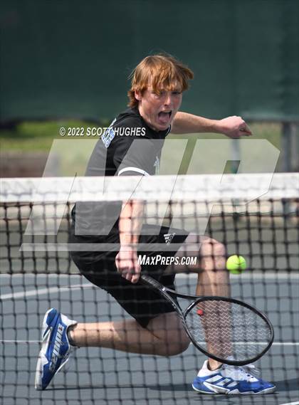 Thumbnail 3 in TSSAA District 8 AA Individual Tournament Round 2 photogallery.