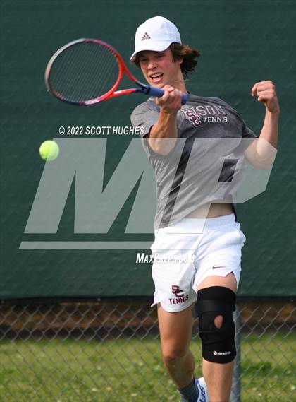 Thumbnail 2 in TSSAA District 8 AA Individual Tournament Round 2 photogallery.