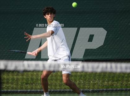 Thumbnail 2 in TSSAA District 8 AA Individual Tournament Round 2 photogallery.