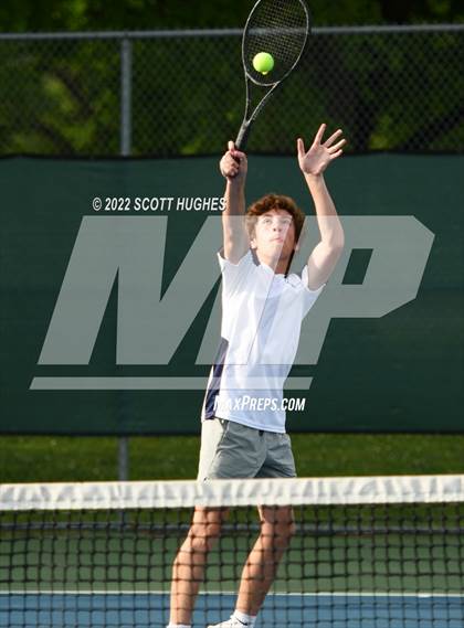 Thumbnail 2 in TSSAA District 8 AA Individual Tournament Round 2 photogallery.