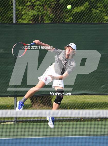 Thumbnail 2 in TSSAA District 8 AA Individual Tournament Round 2 photogallery.