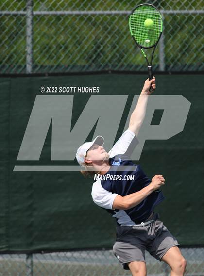 Thumbnail 1 in TSSAA District 8 AA Individual Tournament Round 2 photogallery.