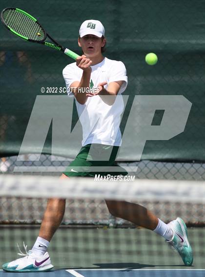 Thumbnail 1 in TSSAA District 8 AA Individual Tournament Round 2 photogallery.