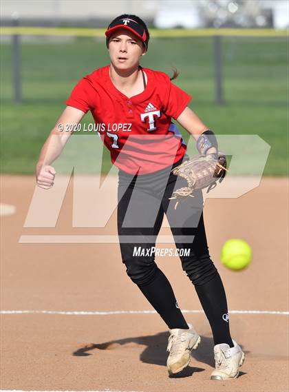 Thumbnail 1 in Troy @ Charter Oak photogallery.