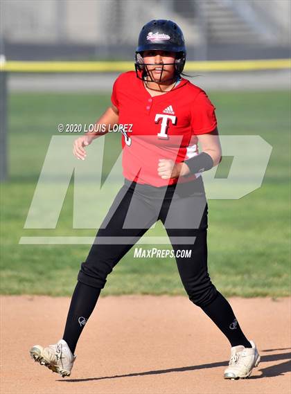 Thumbnail 1 in Troy @ Charter Oak photogallery.