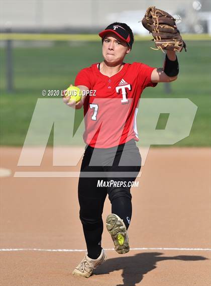 Thumbnail 1 in Troy @ Charter Oak photogallery.