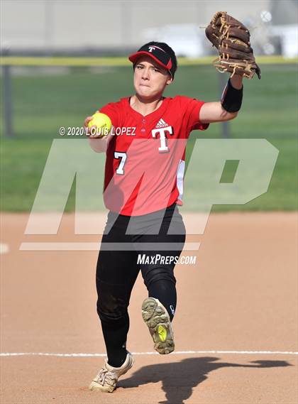 Thumbnail 3 in Troy @ Charter Oak photogallery.