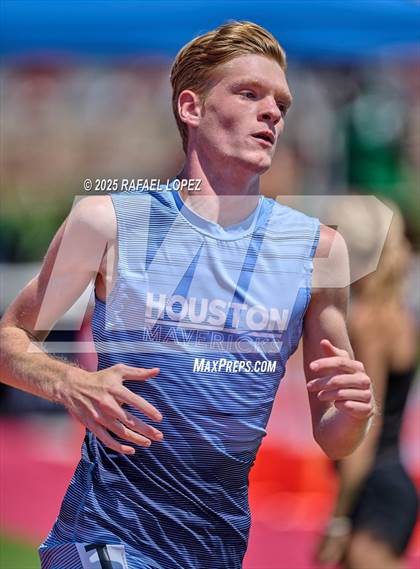 Thumbnail 3 in Lake Houston Conquerors Invitational (800M) photogallery.