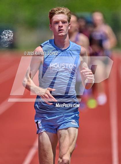 Thumbnail 2 in Lake Houston Conquerors Invitational (800M) photogallery.