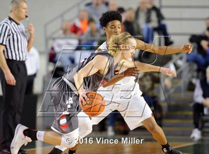 Thumbnail 3 in O'Dea vs. Stanwood (WIAA 3A Quarterfinal)  photogallery.