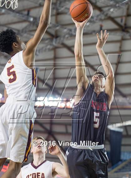 Thumbnail 3 in O'Dea vs. Stanwood (WIAA 3A Quarterfinal)  photogallery.
