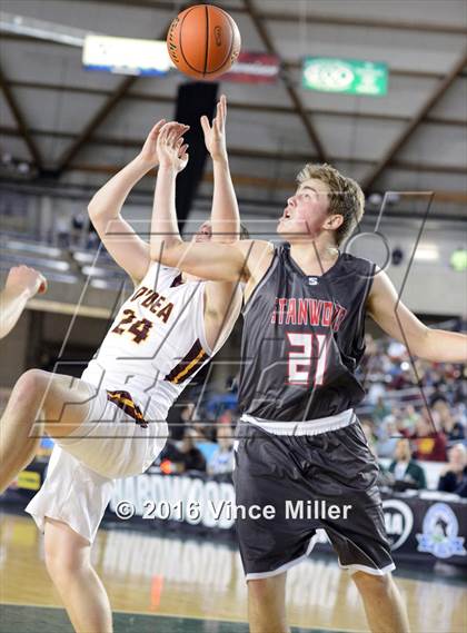 Thumbnail 2 in O'Dea vs. Stanwood (WIAA 3A Quarterfinal)  photogallery.