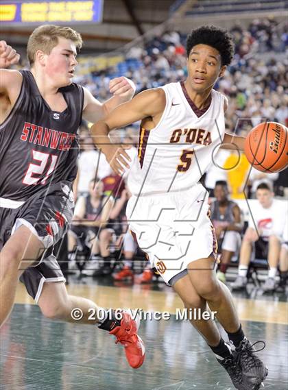 Thumbnail 2 in O'Dea vs. Stanwood (WIAA 3A Quarterfinal)  photogallery.