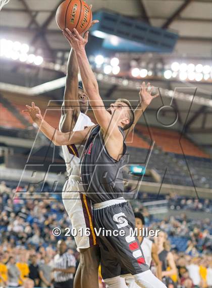 Thumbnail 2 in O'Dea vs. Stanwood (WIAA 3A Quarterfinal)  photogallery.