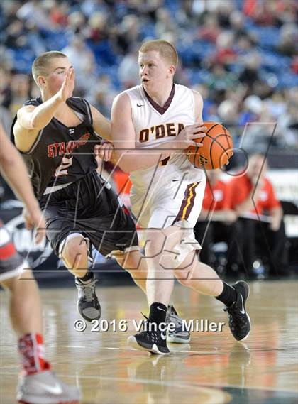 Thumbnail 3 in O'Dea vs. Stanwood (WIAA 3A Quarterfinal)  photogallery.