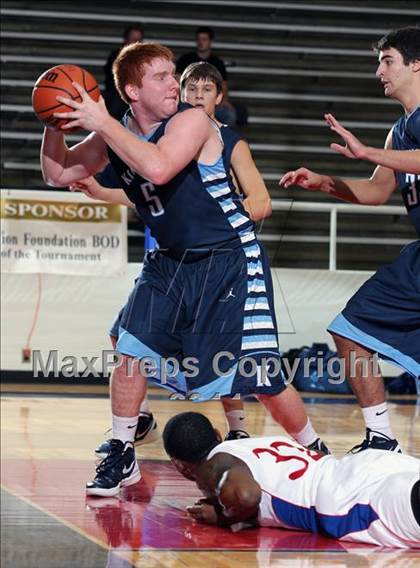 Thumbnail 2 in Kingwood @ Dawson (McDonald's Texas Invitational) photogallery.