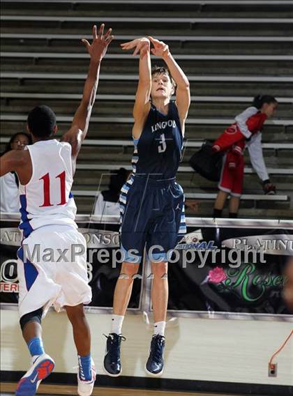 Thumbnail 3 in Kingwood @ Dawson (McDonald's Texas Invitational) photogallery.