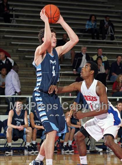 Thumbnail 3 in Kingwood @ Dawson (McDonald's Texas Invitational) photogallery.
