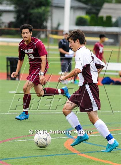 Thumbnail 2 in Garden City vs. Glen Cove  photogallery.