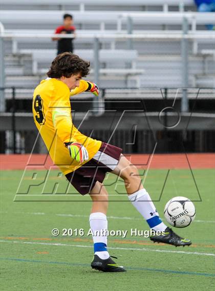 Thumbnail 3 in Garden City vs. Glen Cove  photogallery.
