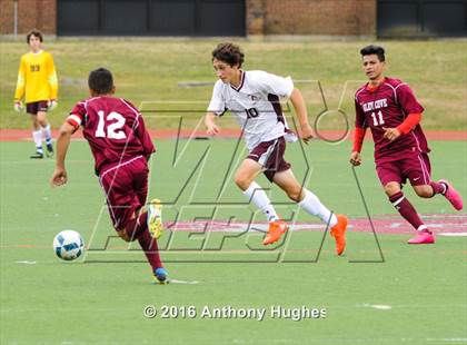 Thumbnail 2 in Garden City vs. Glen Cove  photogallery.
