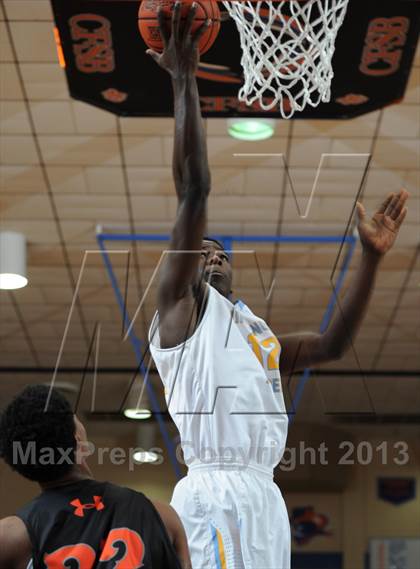 Thumbnail 3 in Huntington St. Joseph Prep vs Atlanta Sports Academy (Marshall County Hoopfest) photogallery.