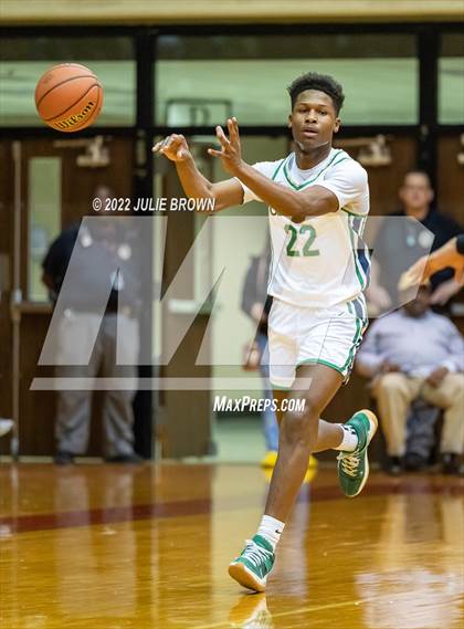 Thumbnail 1 in Cathedral vs. Lawrence North (IHSAA 4A Sectional Final) photogallery.