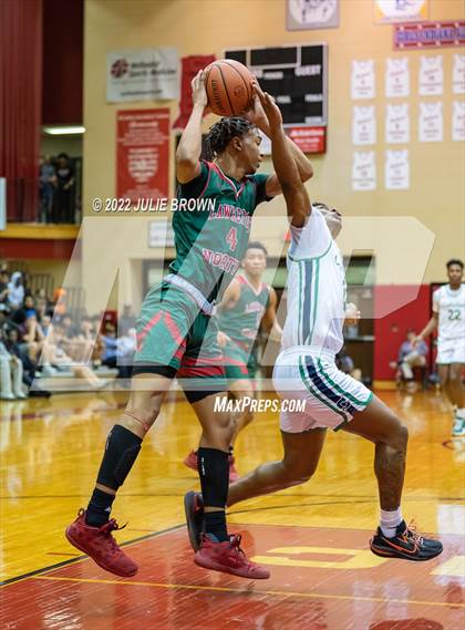 Thumbnail 2 in Cathedral vs. Lawrence North (IHSAA 4A Sectional Final) photogallery.