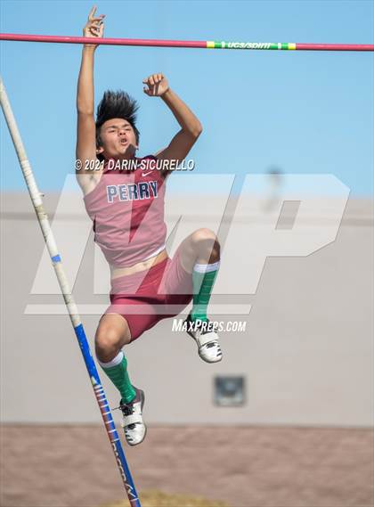 Thumbnail 2 in AIA Track & Field Championships (Boys Pole Vault DIV 1) photogallery.