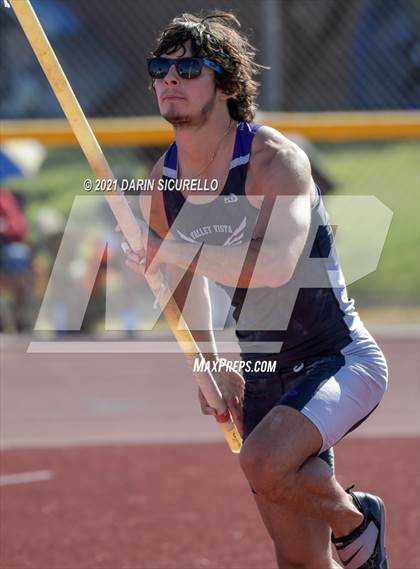 Thumbnail 2 in AIA Track & Field Championships (Boys Pole Vault DIV 1) photogallery.