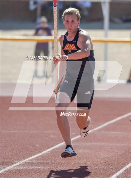 Thumbnail 1 in AIA Track & Field Championships (Boys Pole Vault DIV 1) photogallery.