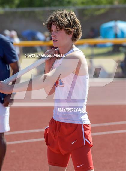 Thumbnail 2 in AIA Track & Field Championships (Boys Pole Vault DIV 1) photogallery.