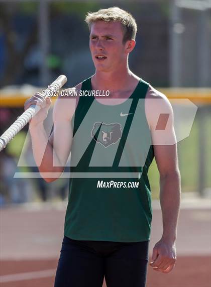 Thumbnail 3 in AIA Track & Field Championships (Boys Pole Vault DIV 1) photogallery.
