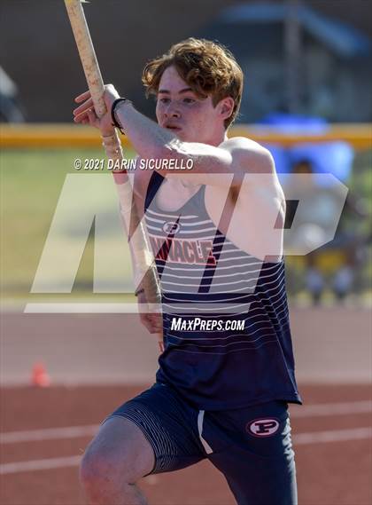 Thumbnail 1 in AIA Track & Field Championships (Boys Pole Vault DIV 1) photogallery.