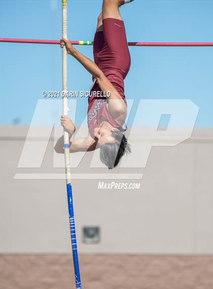 Thumbnail 3 in AIA Track & Field Championships (Boys Pole Vault DIV 1) photogallery.