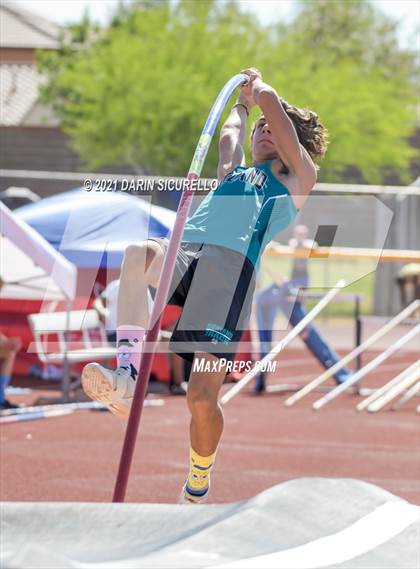 Thumbnail 1 in AIA Track & Field Championships (Boys Pole Vault DIV 1) photogallery.