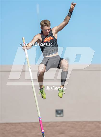 Thumbnail 3 in AIA Track & Field Championships (Boys Pole Vault DIV 1) photogallery.