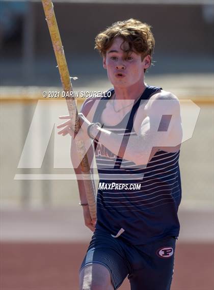 Thumbnail 3 in AIA Track & Field Championships (Boys Pole Vault DIV 1) photogallery.