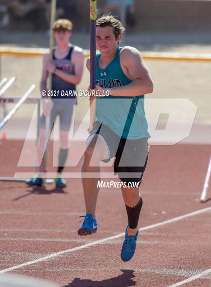 Thumbnail 2 in AIA Track & Field Championships (Boys Pole Vault DIV 1) photogallery.