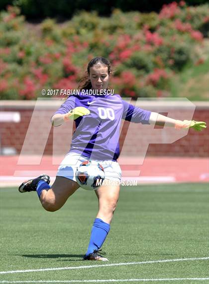Thumbnail 3 in Franklin Academy vs. Community School of Davidson (NCHSAA 1A Final) photogallery.