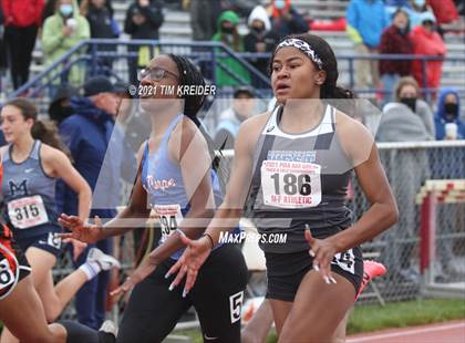 Thumbnail 1 in PIAA Class AAA Track & Field Championships photogallery.