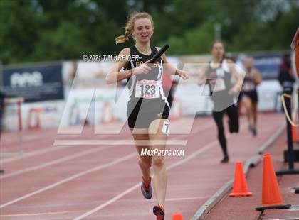 Thumbnail 3 in PIAA Class AAA Track & Field Championships photogallery.