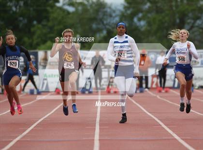 Thumbnail 2 in PIAA Class AAA Track & Field Championships photogallery.
