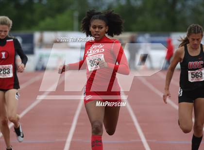 Thumbnail 1 in PIAA Class AAA Track & Field Championships photogallery.