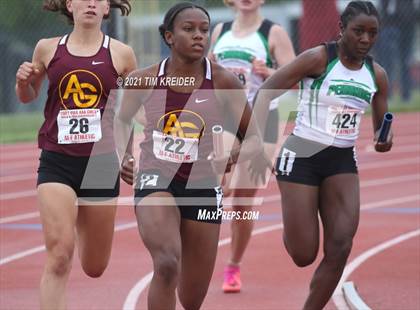 Thumbnail 3 in PIAA Class AAA Track & Field Championships photogallery.