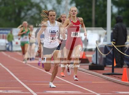 Thumbnail 2 in PIAA Class AAA Track & Field Championships photogallery.